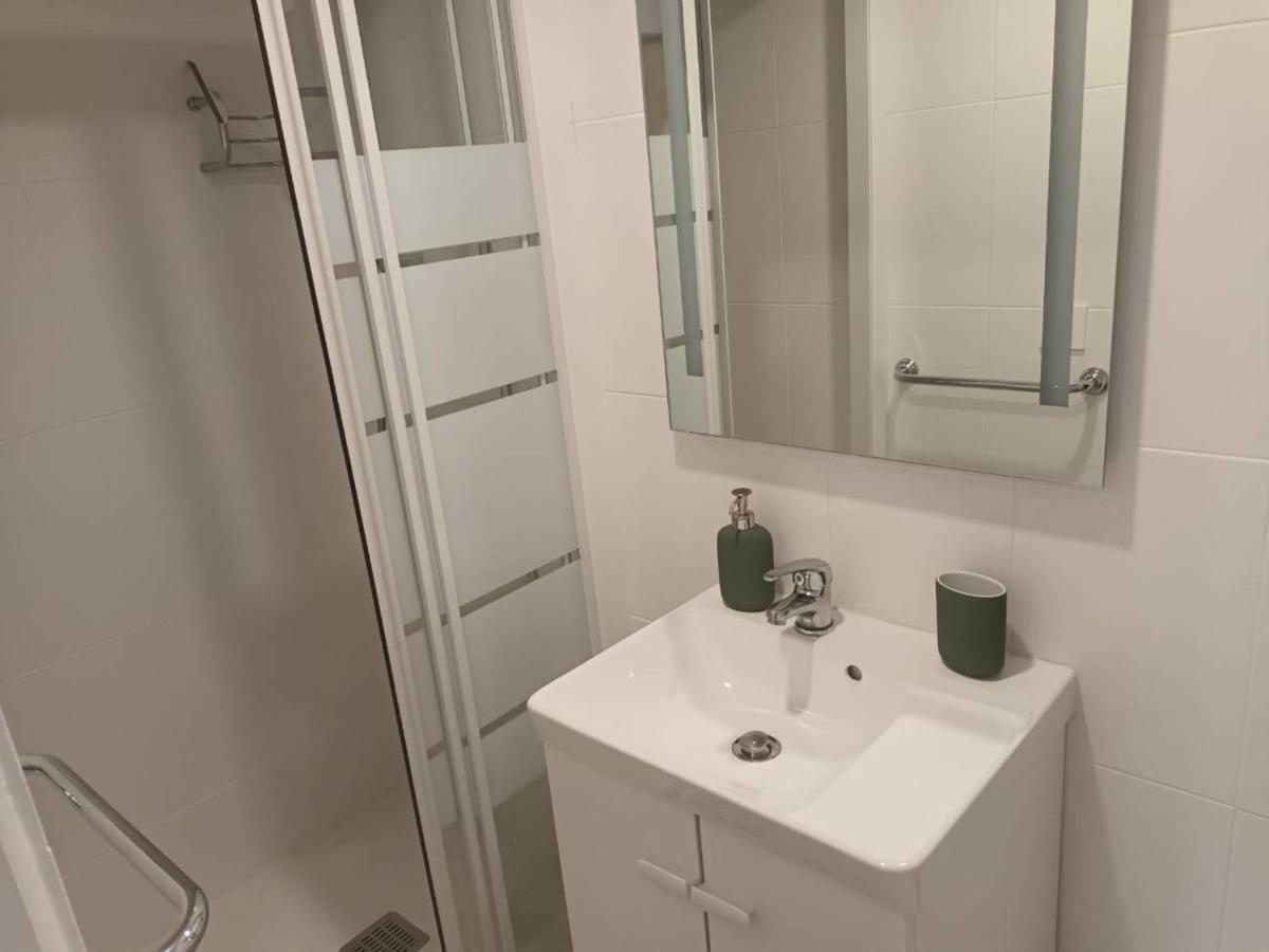 Appartement T2 Renove, Centre-Ville Hendaye, Proche Baie, Sans Ascenseur, Balcon, Calme, Wifi Non Inclus - Fr-1-239-850 外观 照片
