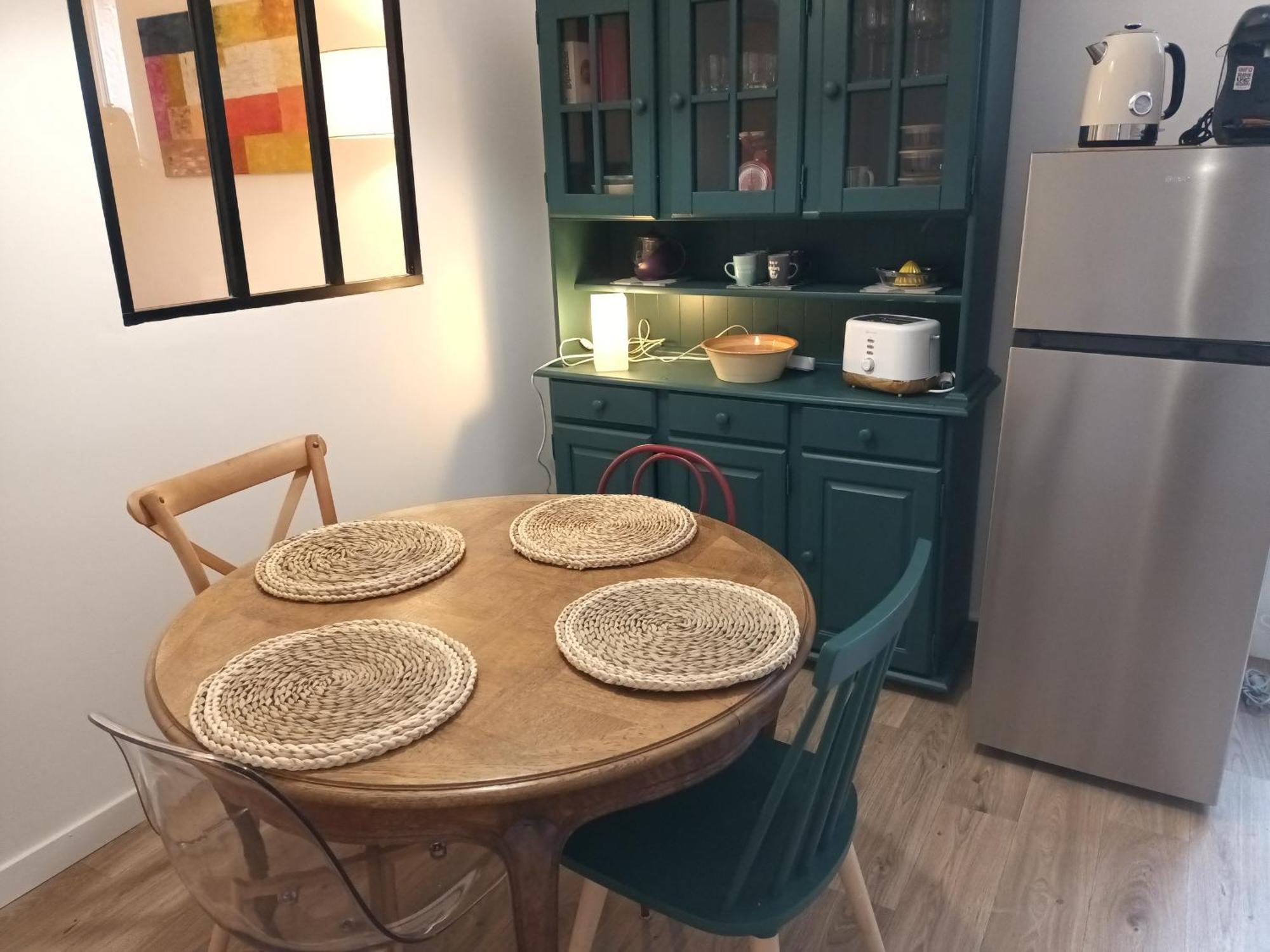 Appartement T2 Renove, Centre-Ville Hendaye, Proche Baie, Sans Ascenseur, Balcon, Calme, Wifi Non Inclus - Fr-1-239-850 外观 照片