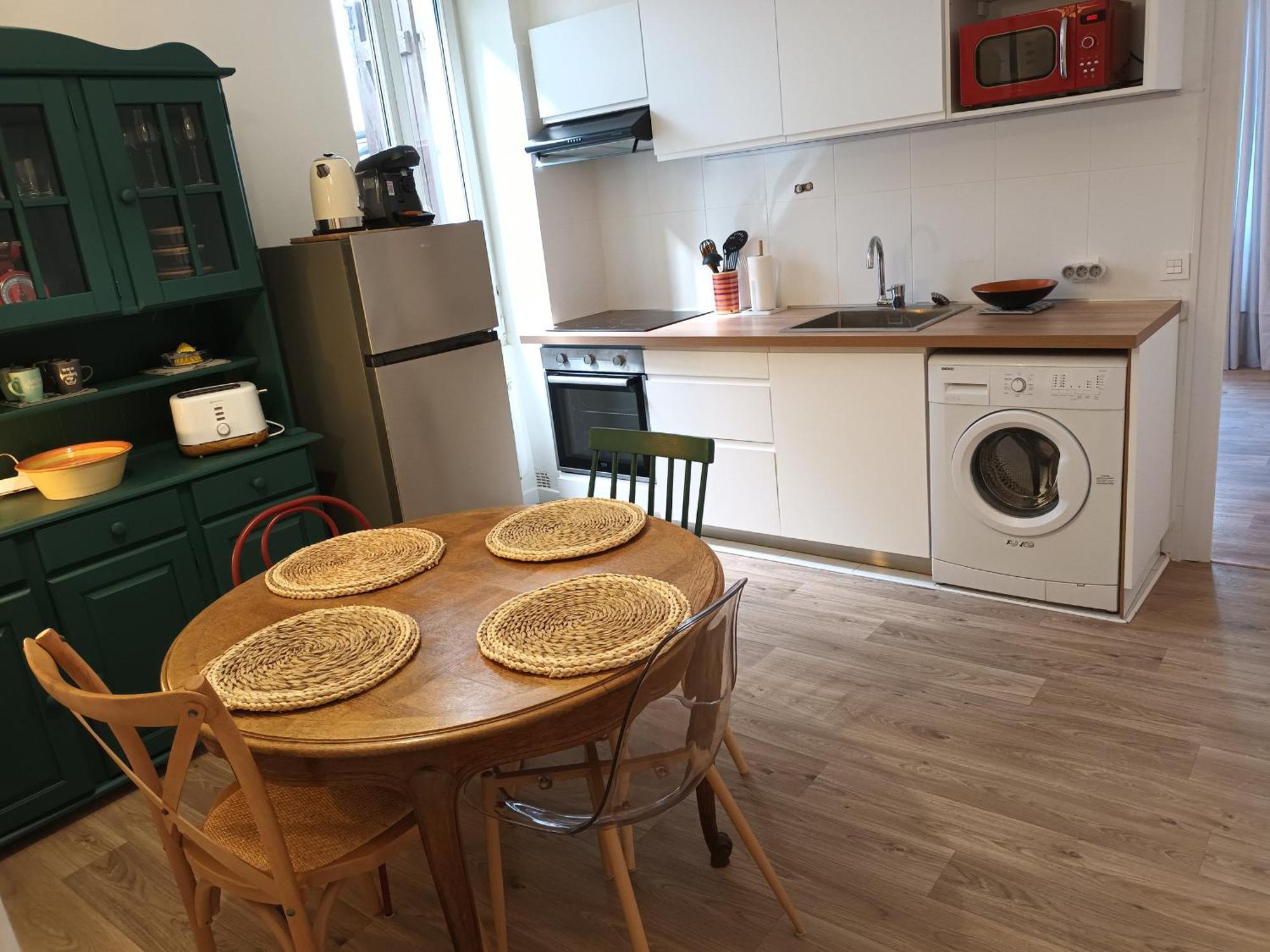 Appartement T2 Renove, Centre-Ville Hendaye, Proche Baie, Sans Ascenseur, Balcon, Calme, Wifi Non Inclus - Fr-1-239-850 外观 照片